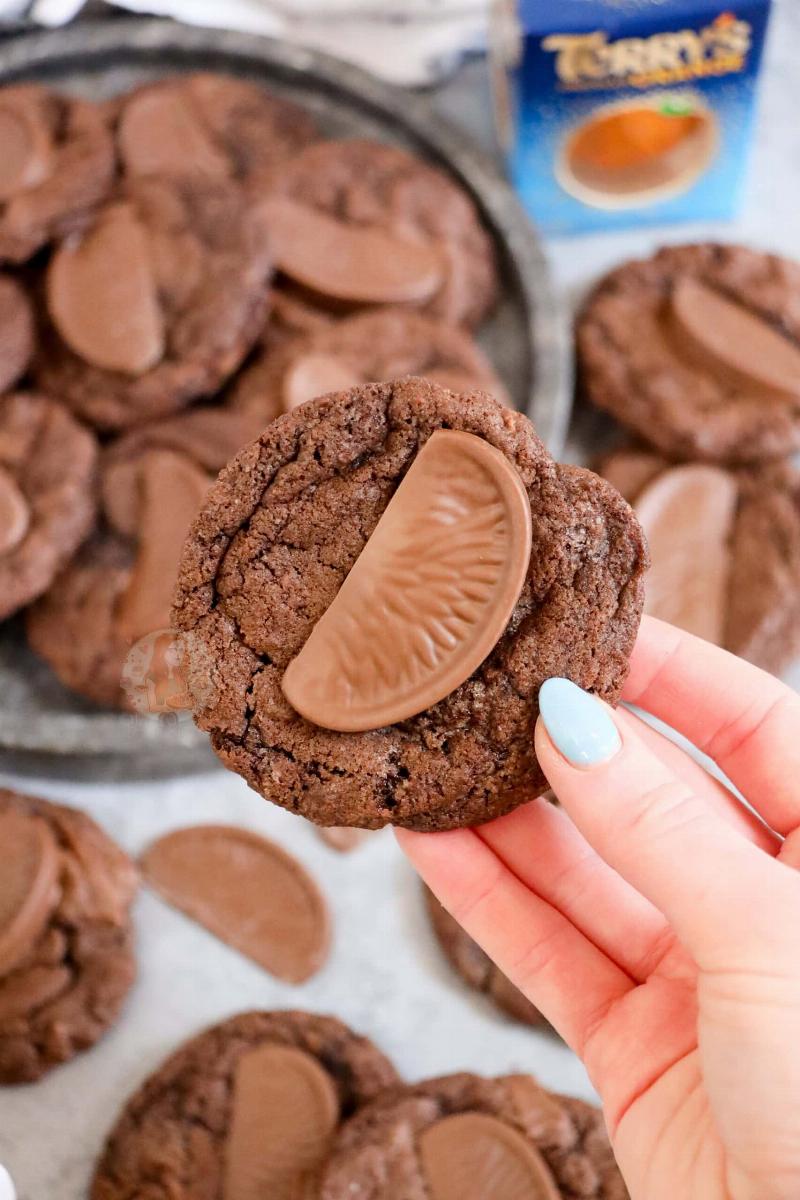 Baked Chocolate Orange Cookies