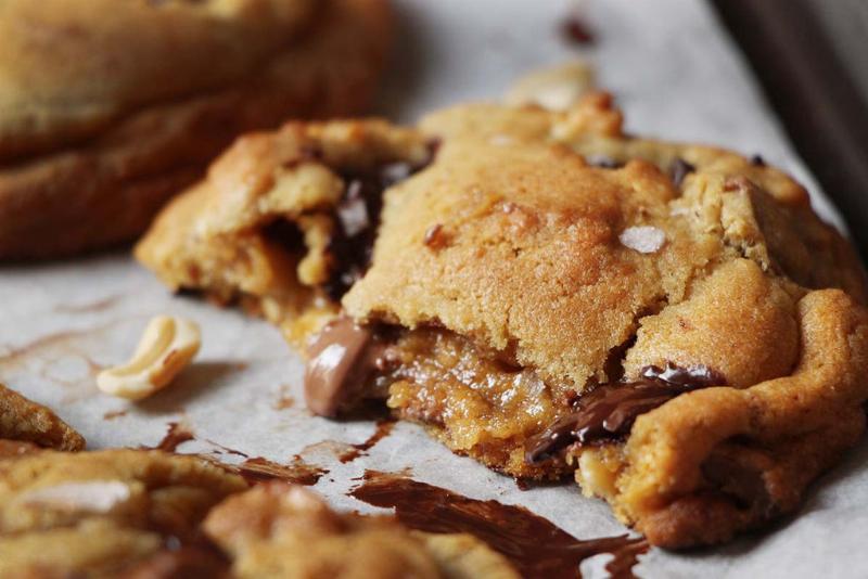 Baked Crispy Chocolate Cookies