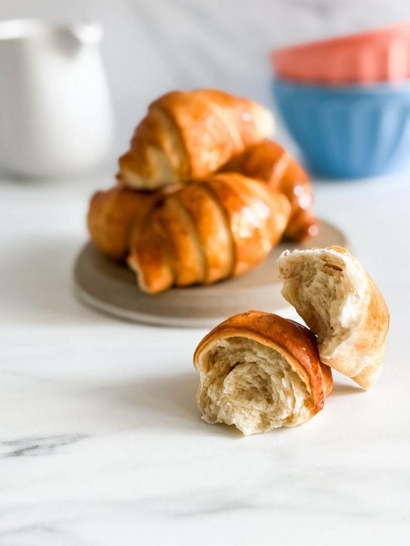 Freshly Baked Croissants: Golden Brown and Flaky