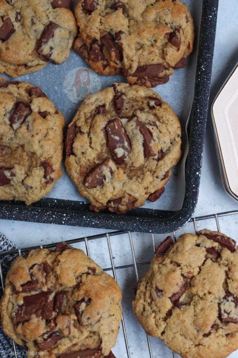 Baked Eggless Chocolate Chip Cookies