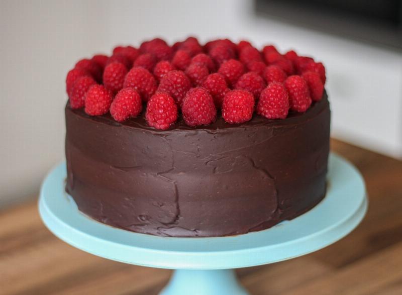 Baked Moist Box Cake in Cake Pan