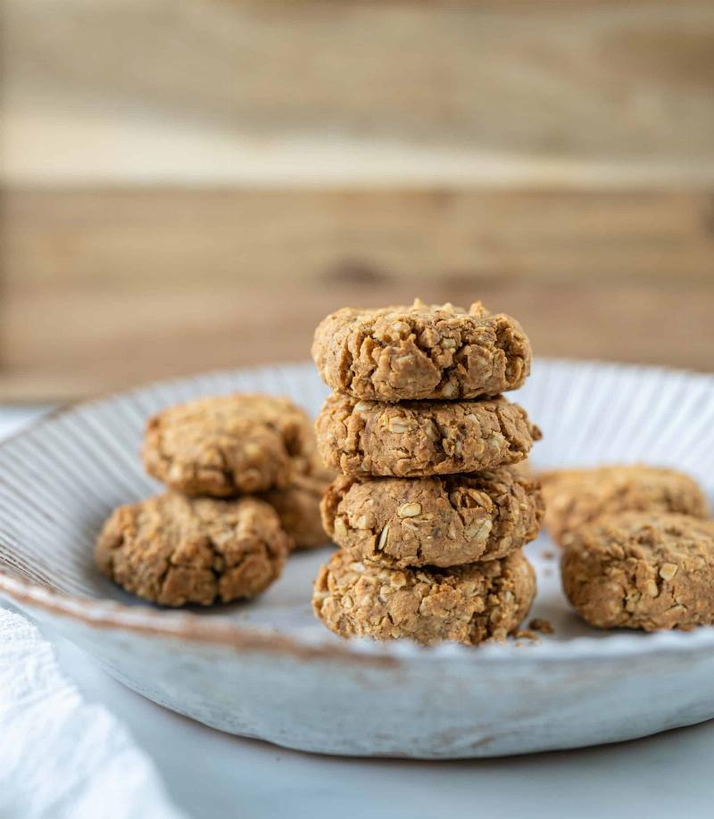 Baked Peanut Butter Oatmeal Cookies