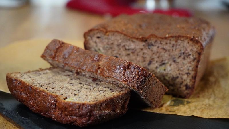 Baking No-Butter Banana Bread