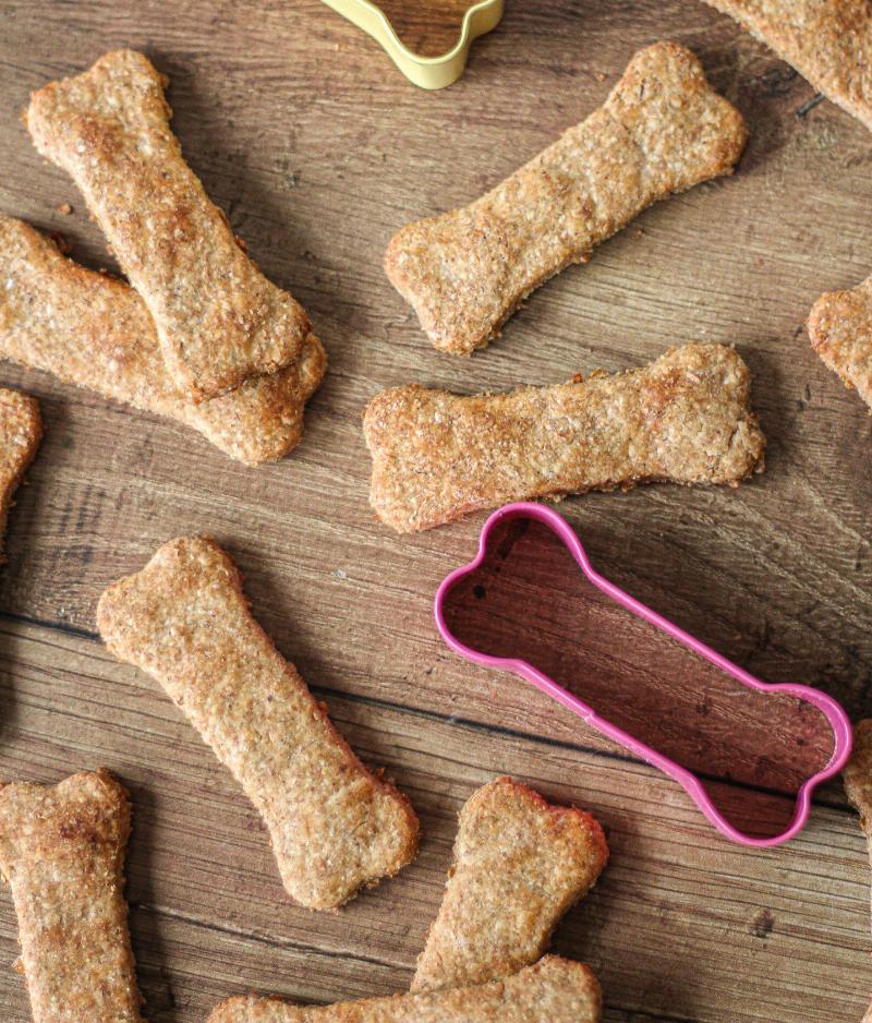 Simple Dog Cookie Recipe Ingredients and Steps