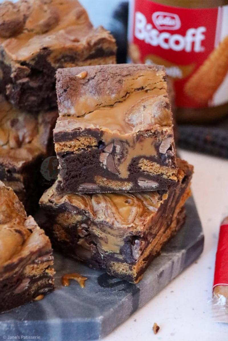 Biscoff Cookie Butter Blondies Baking Tray