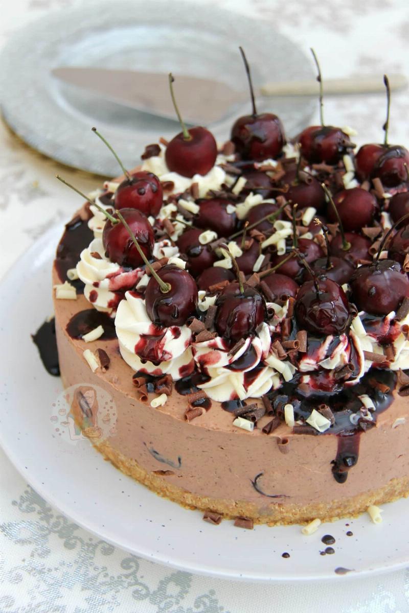 Preparing Cherry Filling with Fresh Cherries and Kirsch