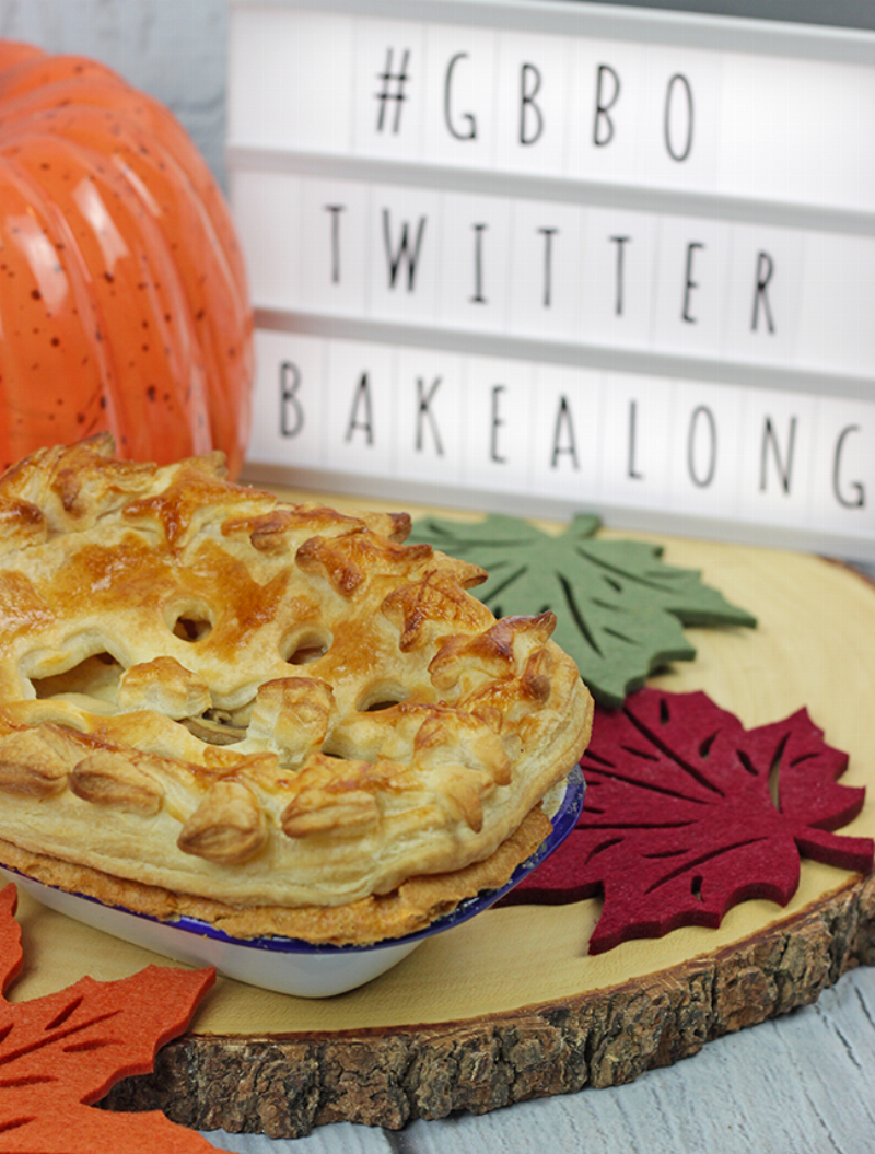 Blind Baking Pie Crust with Weights