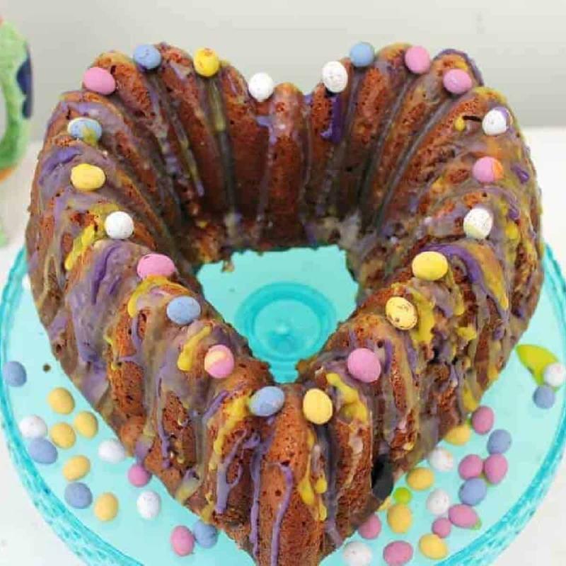 Tips for baking with a bundt cake pan