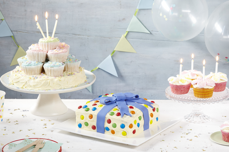 Storing Cake in Airtight Container in Fridge