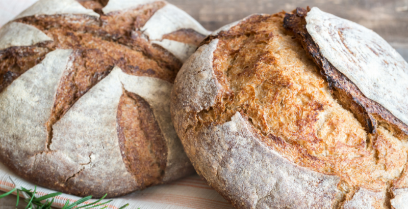 Baking Bread in a Cast Iron Skillet: Rustic Charm and Crispy Crust