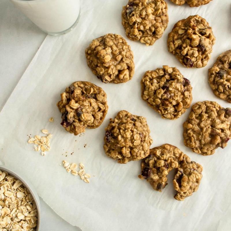 Chewy Oatmeal Cranberry Cookies