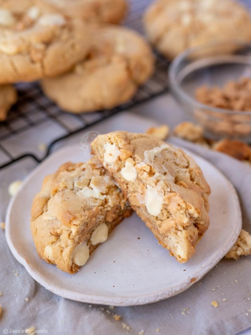 Chilled Peanut Butter Oatmeal Cookie Dough