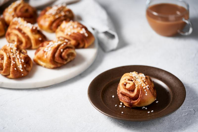 Cinnamon Rolls Made from Bread Machine Dough