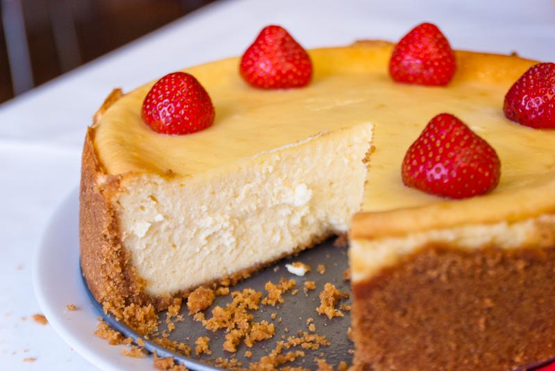 Classic New York Style Cheesecake