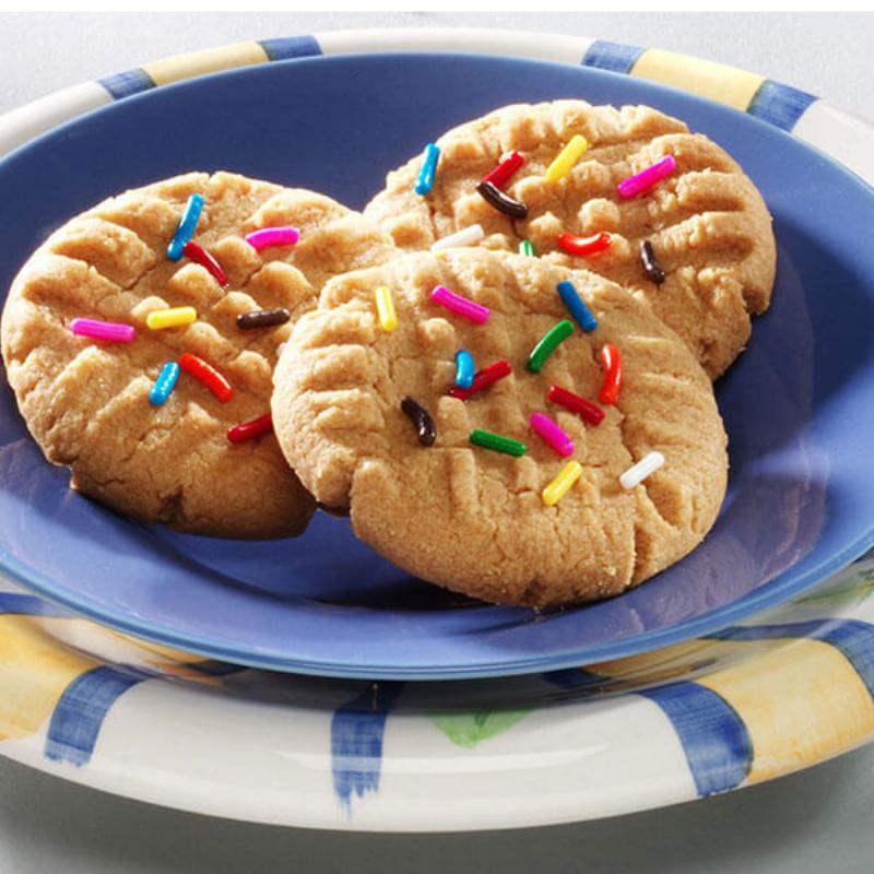 Classic Peanut Butter Cookies with Criss-Cross Pattern