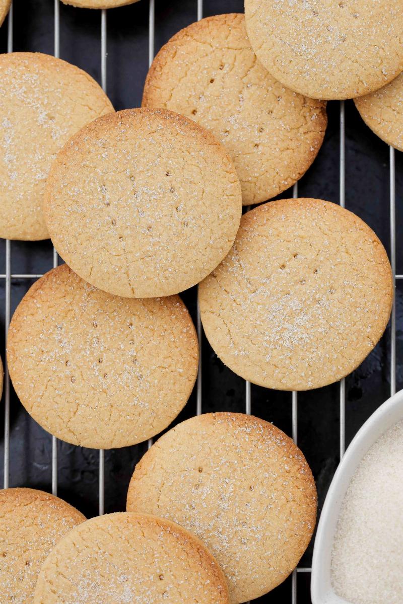 Creamy vs. Crunchy Peanut Butter for Cookies