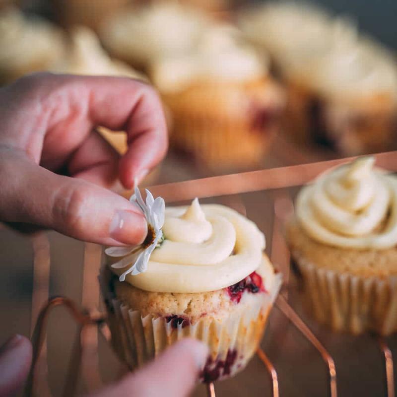 Storing and Freezing Cupcakes