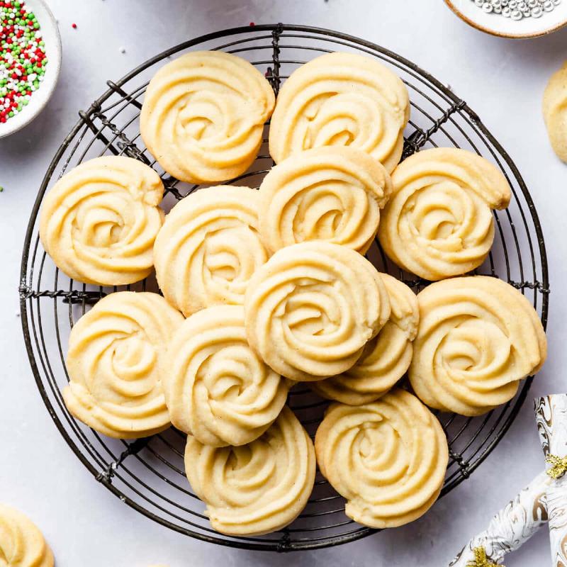 Danish Butter Cookies Ingredients: Butter, Flour, Sugar, and Vanilla