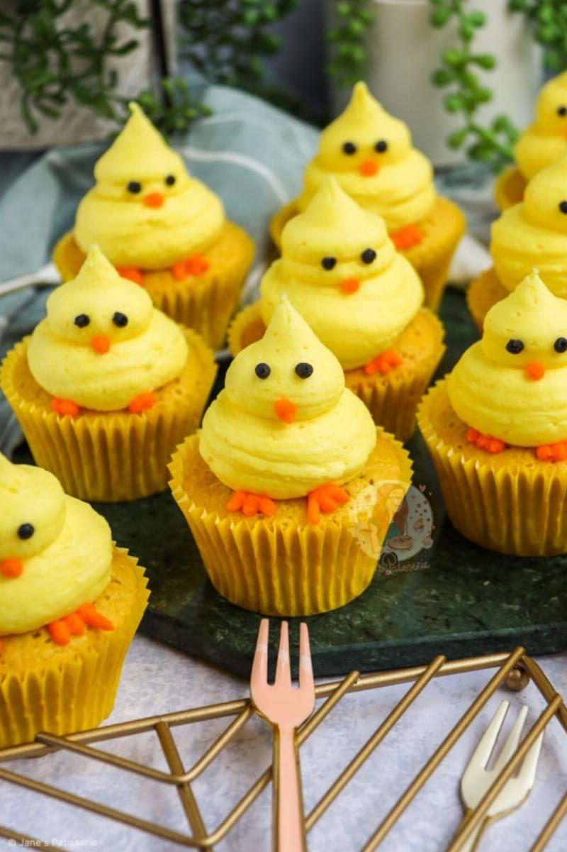 Decorated Easter Cupcakes