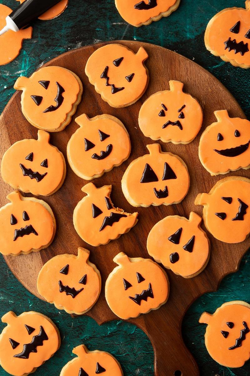 Decorated Pumpkin Cookies