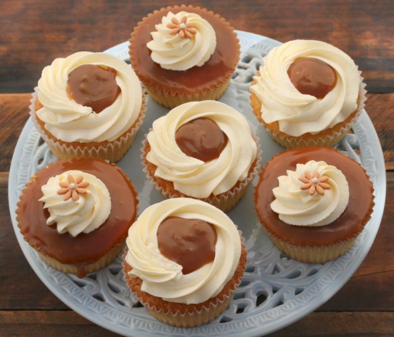 Decorated Vanilla Cupcakes with Variations