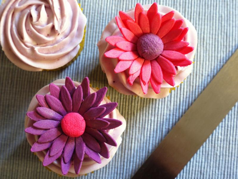 Beautifully Frosted Lemon Blueberry Cupcakes