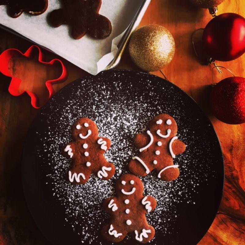 Festive Gingerbread Cookies for Holiday Baking