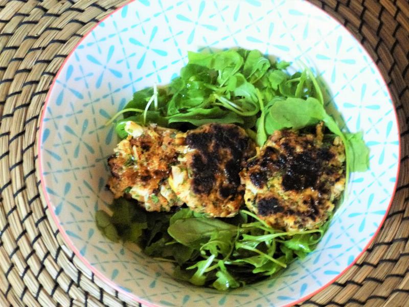 Golden Crab Cakes Pan-Frying