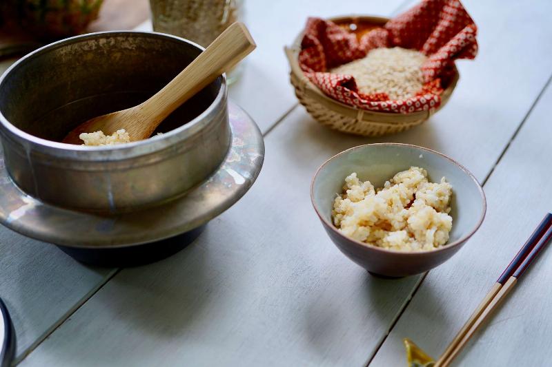 Preparing a glass baking dish for baking