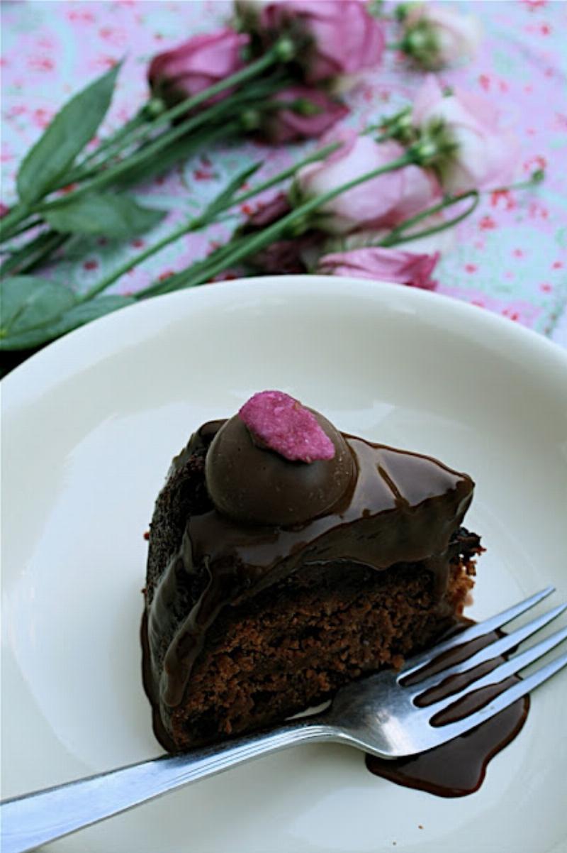 Keto Chocolate Cupcake with Ganache