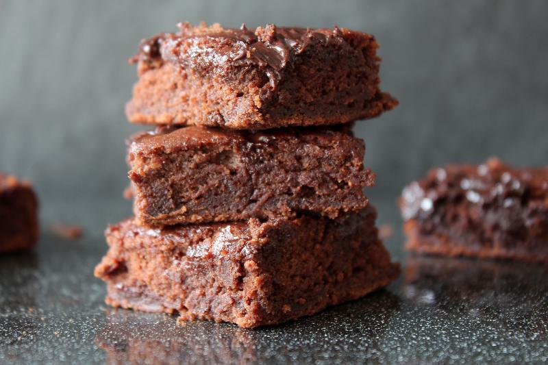 Low Sugar Black Bean Brownies: A Fudgy Delight