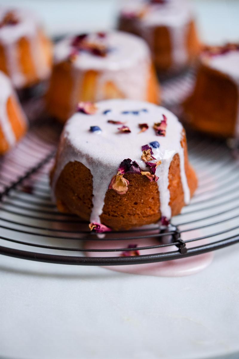 Baking a Lychee Syrup Cake