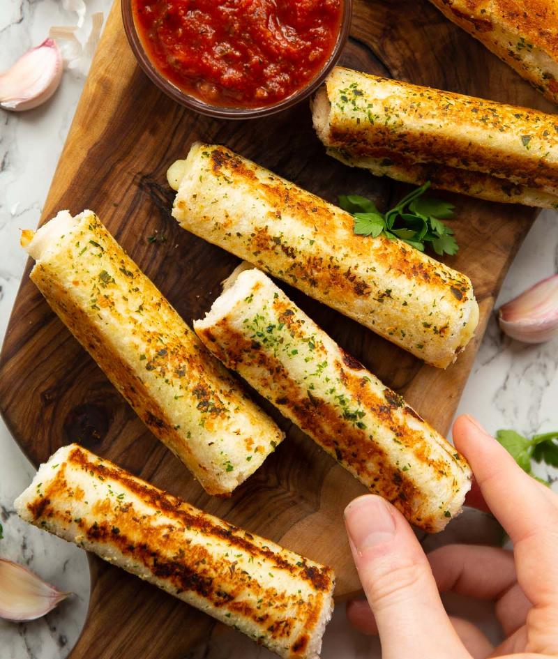 Ingredients for Making Garlic Bread with Sliced Bread