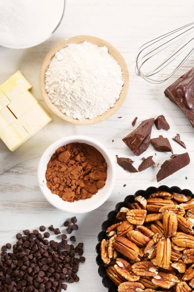 Measuring flour for cookies accurately