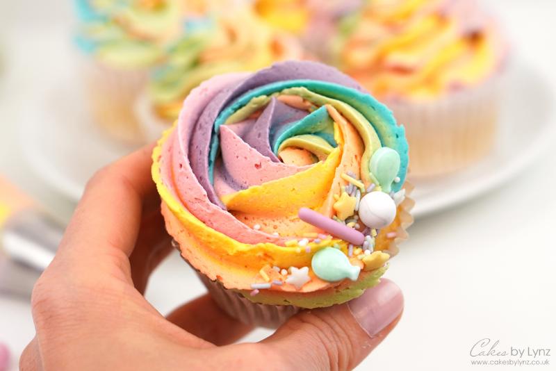 Step-by-Step Cupcake Swirling Technique