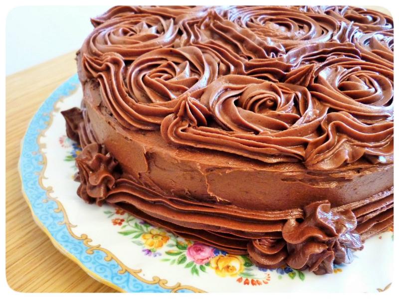 Piping Rosettes on Chocolate Cake