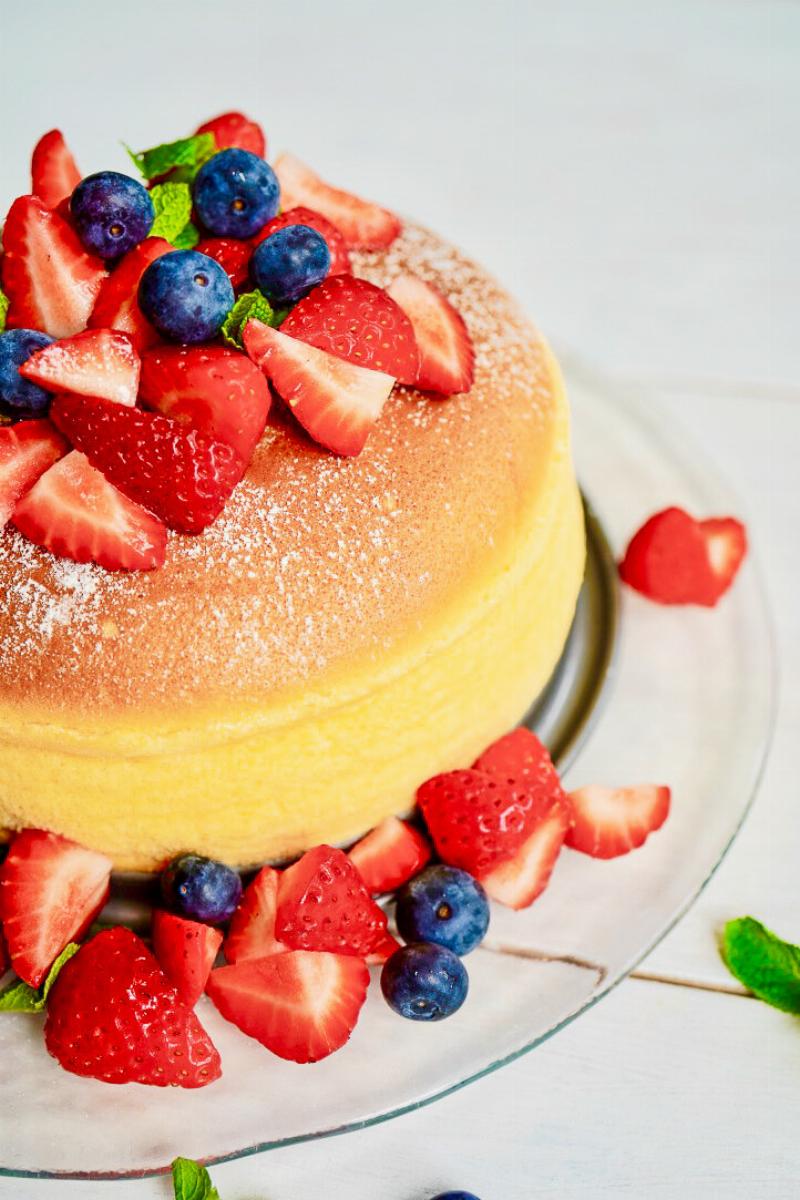 Sifting flour for an airy cake