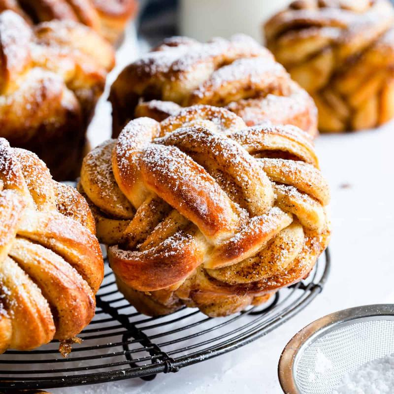 Different Types of Sweet Bread: Brioche, Challah, and Cinnamon Rolls