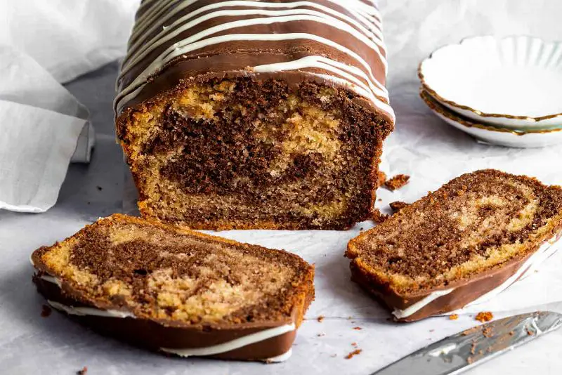 Finished easy marble cake with ganache