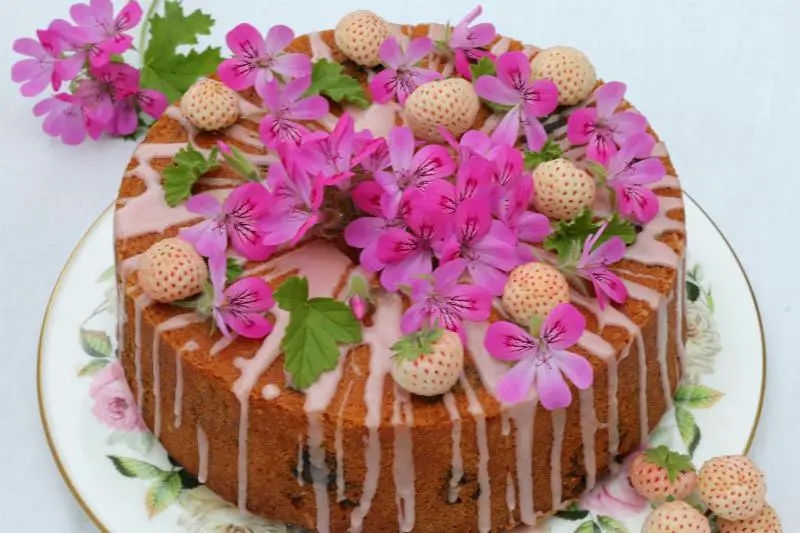 Pound Cake Variations: Flavors and Decorations