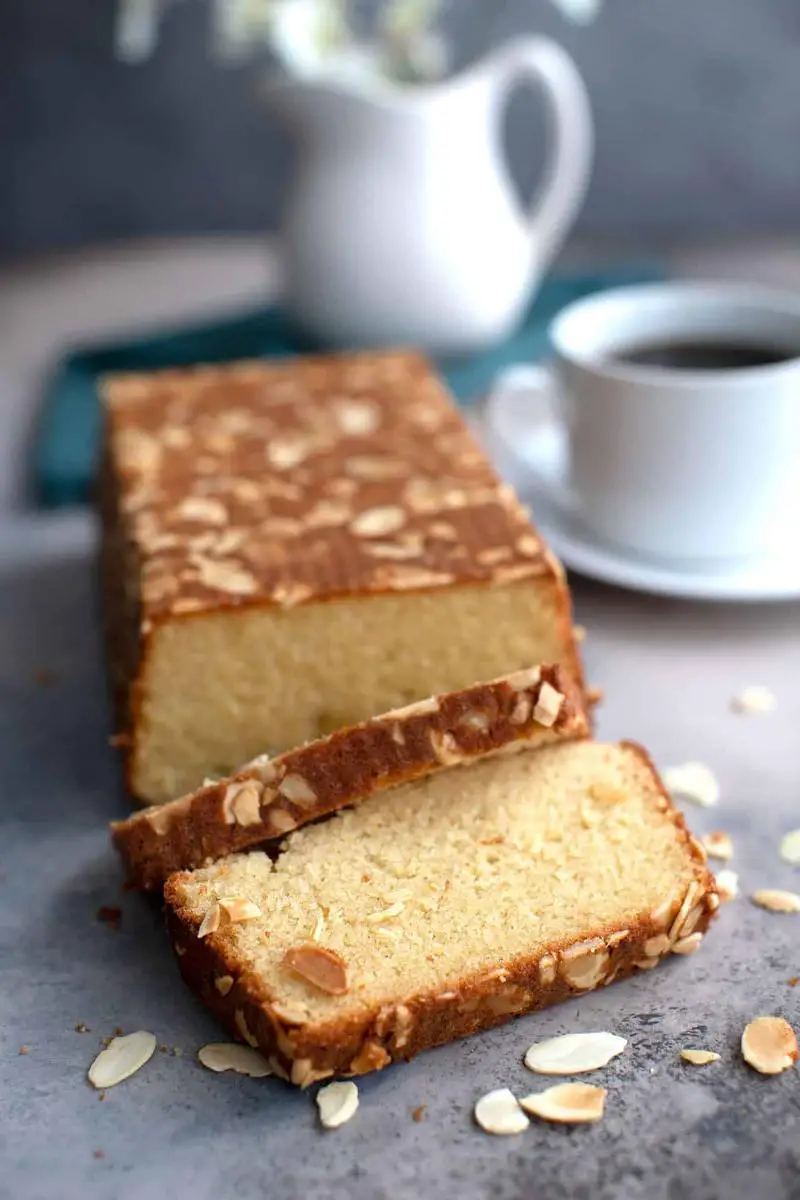 Keto Almond Flour Cake with Almond Extract