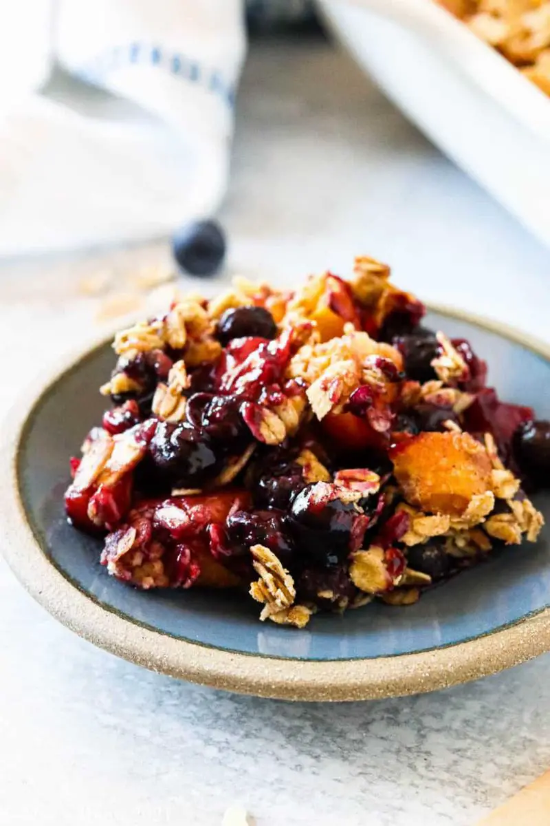 Warm Keto Berry Cobbler with Almond Flour Crumble