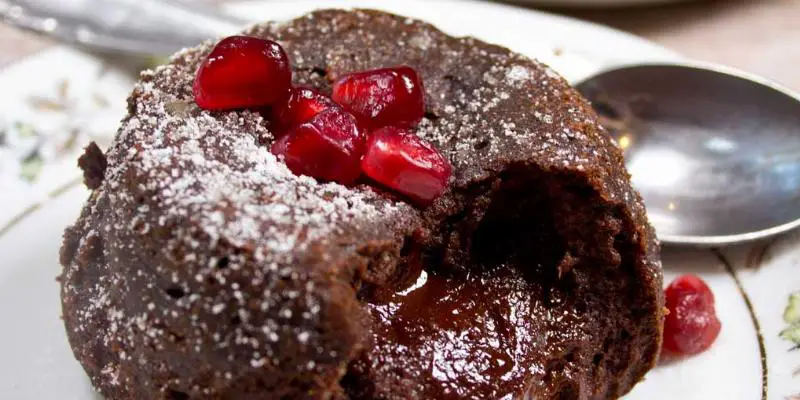 Gooey Keto Chocolate Lava Cakes with Dark Chocolate