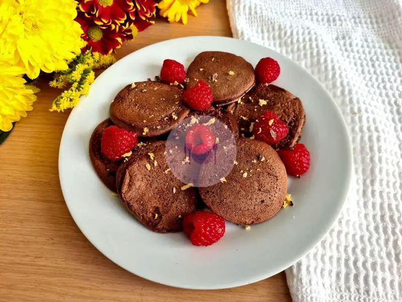 Keto Fudge Cake with Almond Flour