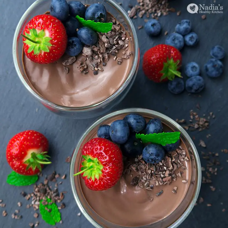 No-Bake Keto Peanut Butter Chocolate Cake - A Decadent and Satisfying Dessert