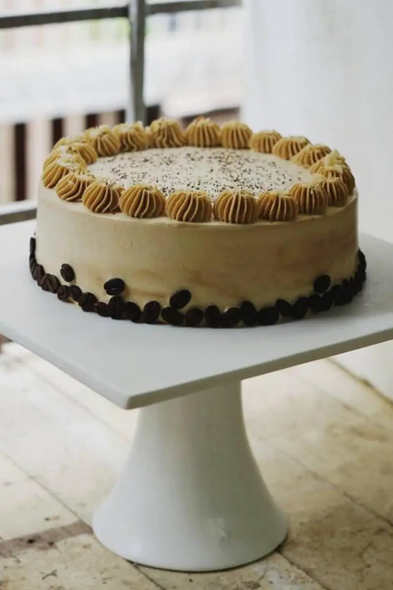 Peanut Butter Chocolate Keto Cake - A decadent keto cake combining the flavors of peanut butter and chocolate, made with almond flour and a chocolate frosting.
